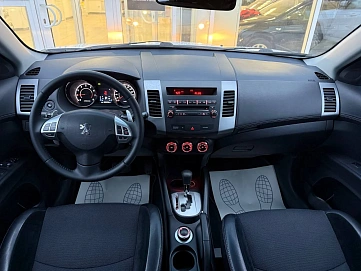 Peugeot 4007, 2012г, полный привод, вариатор