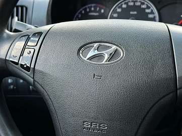 Hyundai Elantra, 2009г, передний привод, механика