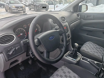 Ford Focus, 2010г, передний привод, механика