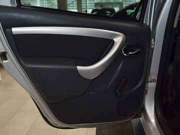 Nissan Terrano, 2015г, передний привод, автомат