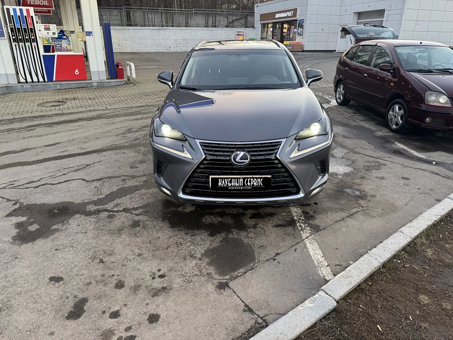 Lexus NX, 2020г., полный привод, вариатор