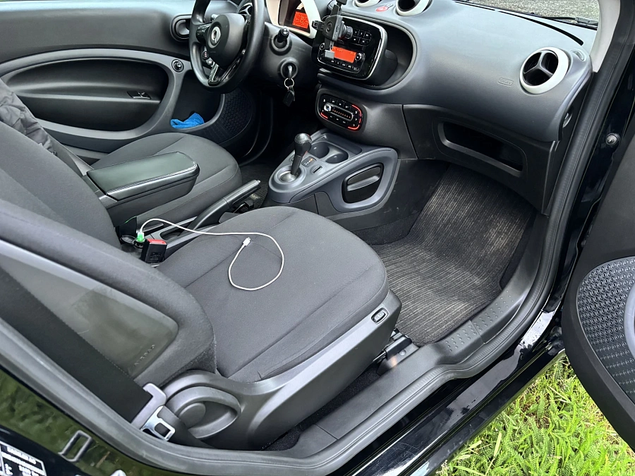 Smart Fortwo, 2017г., задний привод, робот