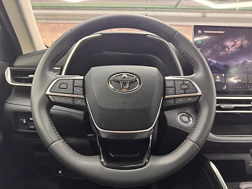 Toyota Highlander, 2025г, полный привод, автомат