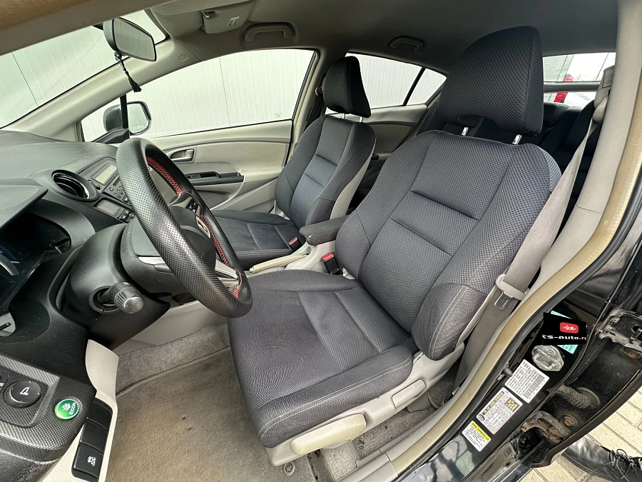 Honda Insight, 2010г., передний привод, вариатор