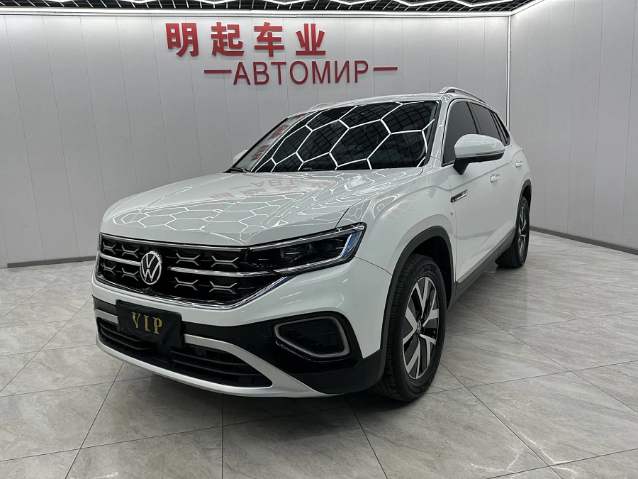 Volkswagen Tayron, 2022г., передний привод, робот