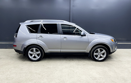 Mitsubishi Outlander, 2007г, полный привод, вариатор