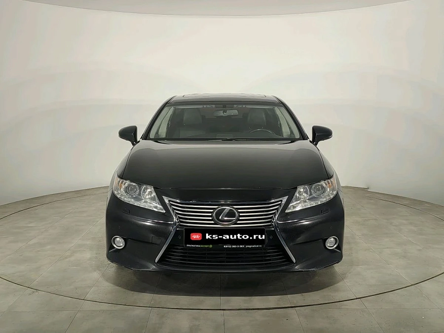 Lexus ES, 2015г., передний привод, автомат