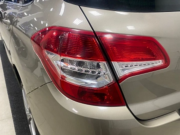 Citroen C4, 2012г, передний привод, автомат