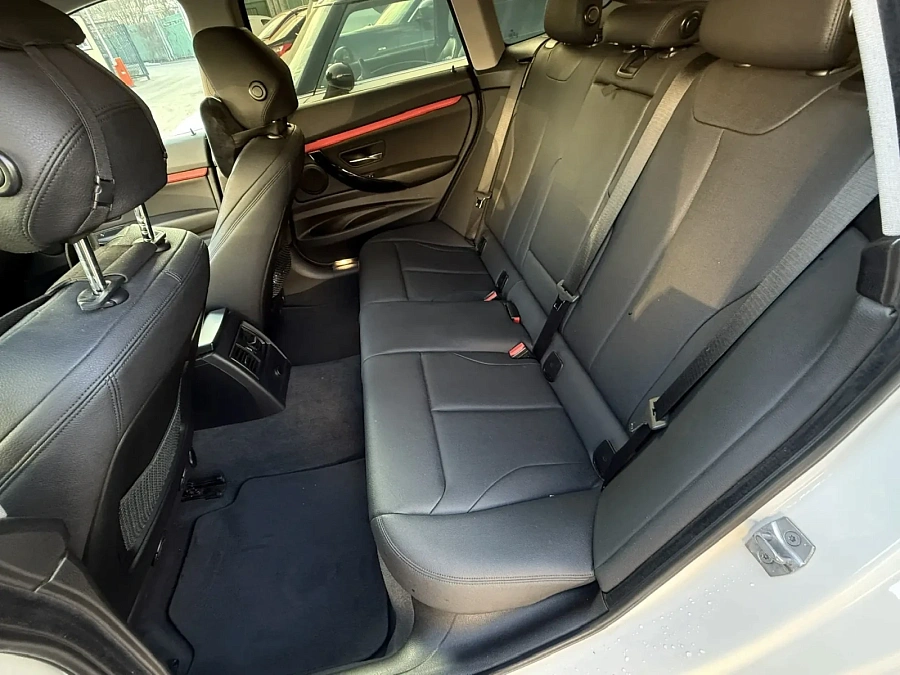 BMW 3 серии, 2017г., полный привод, автомат