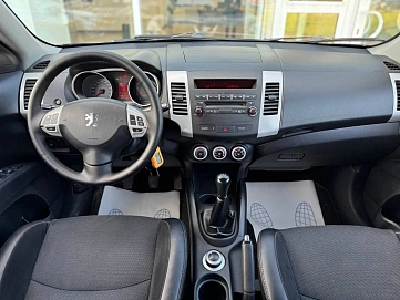 Peugeot 4007, 2008г, полный привод, механика