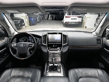 Toyota Land Cruiser, 2018г, полный привод, автомат