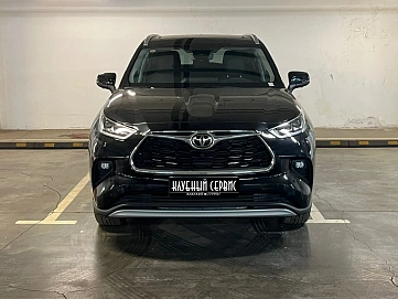 Toyota Highlander, 2024г, полный привод, автомат