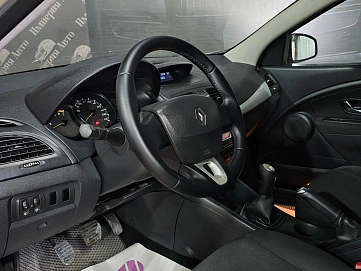 Renault Fluence, 2012г, передний привод, механика