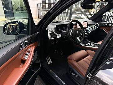 BMW X7, 2023г, полный привод, автомат