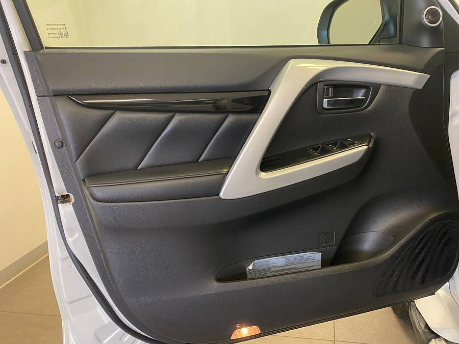 Mitsubishi , 2018г., передний привод, автомат