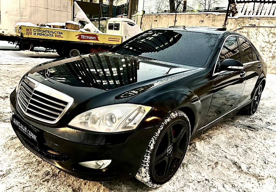 Mercedes-Benz S-Класс, 2006г., задний привод, автомат