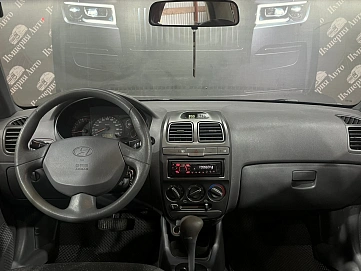 Hyundai Accent, 2008г, передний привод, автомат