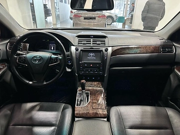 Toyota Camry, 2016г, передний привод, автомат