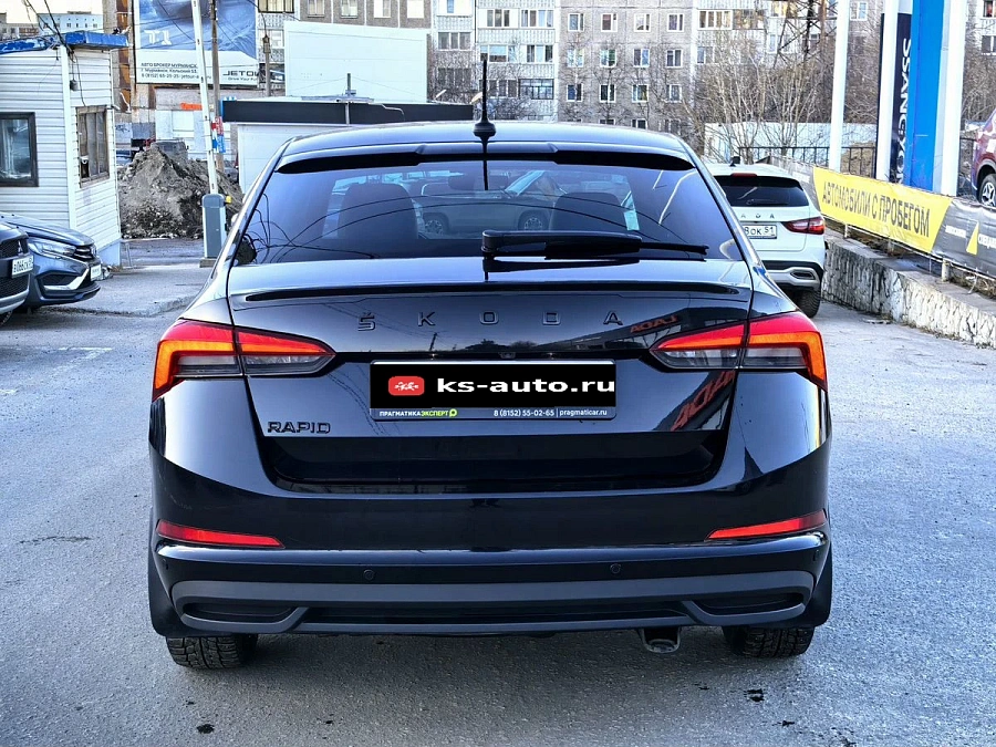 Skoda Rapid, 2022г., передний привод, робот