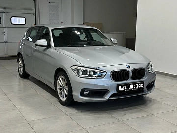 BMW 1 серии, 2017г, задний привод, автомат