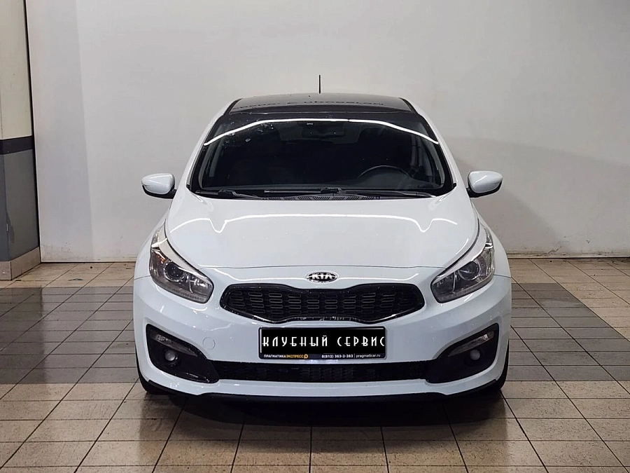 Kia Ceed, 2013г., передний привод, автомат