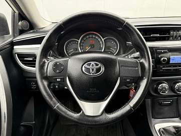 Toyota Corolla, 2013г, передний привод, механика