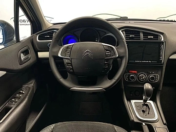 Citroen C4, 2015г, передний привод, автомат