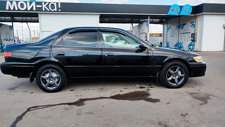 Toyota Camry, 2000г, передний привод, автомат