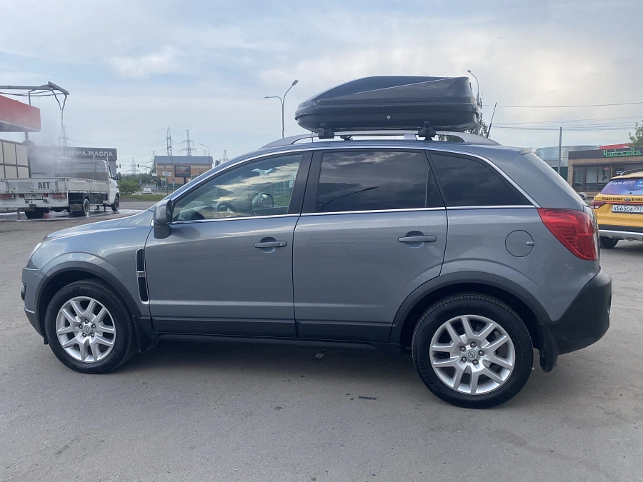 Opel Antara, 2012г., полный привод, автомат