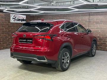 Lexus NX, 2017г, полный привод, вариатор