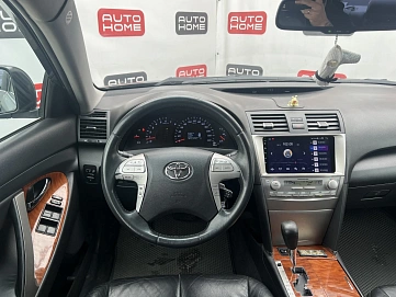 Toyota Camry, 2010г., передний привод, автомат