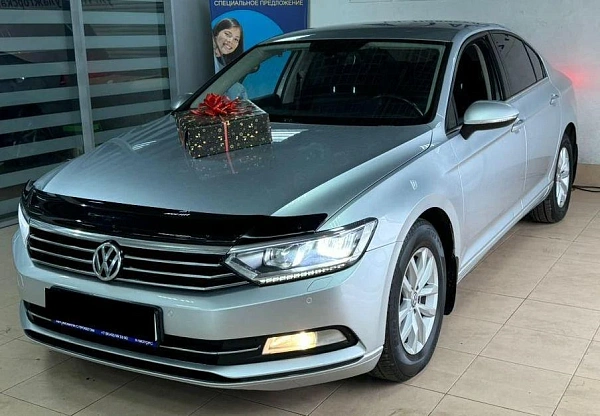 Volkswagen Passat, 2015г., передний привод, робот