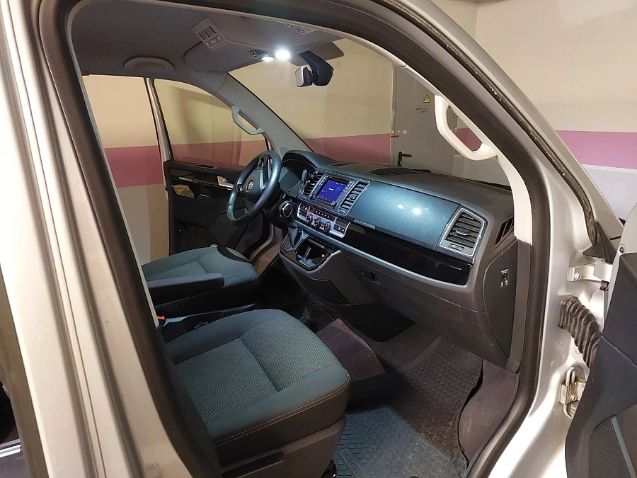 Volkswagen Multivan, 2019г., передний привод, робот