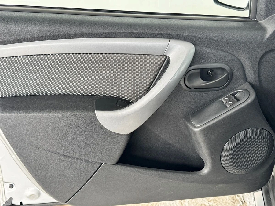 Renault Duster, 2012г., передний привод, механика