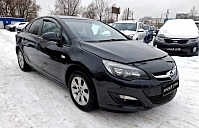 Opel Astra, 2014г., передний привод, автомат