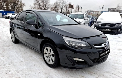 Opel Astra, 2014г, передний привод, автомат