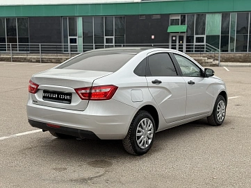 Lada (ВАЗ) Vesta, 2018г, передний привод, механика