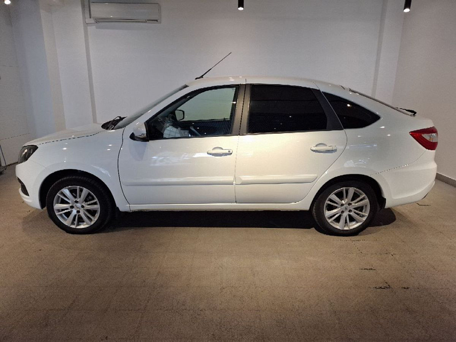Lada (ВАЗ) Granta, 2018г., передний привод, автомат