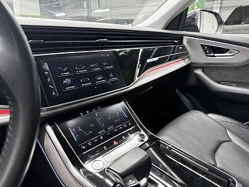 Audi Q8, 2019г., полный привод, автомат