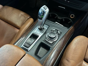 BMW X5, 2010г, полный привод, автомат