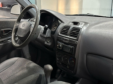 Hyundai Accent, 2006г, передний привод, автомат
