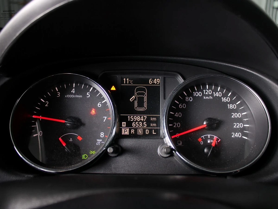 Nissan Qashqai, 2013г., передний привод, вариатор