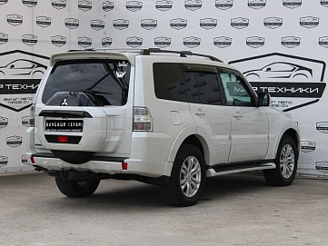 Mitsubishi Pajero, 2015г, полный привод, автомат