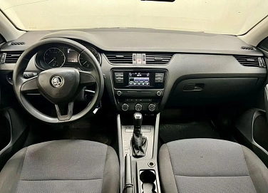 Skoda Octavia, 2016г, передний привод, автомат