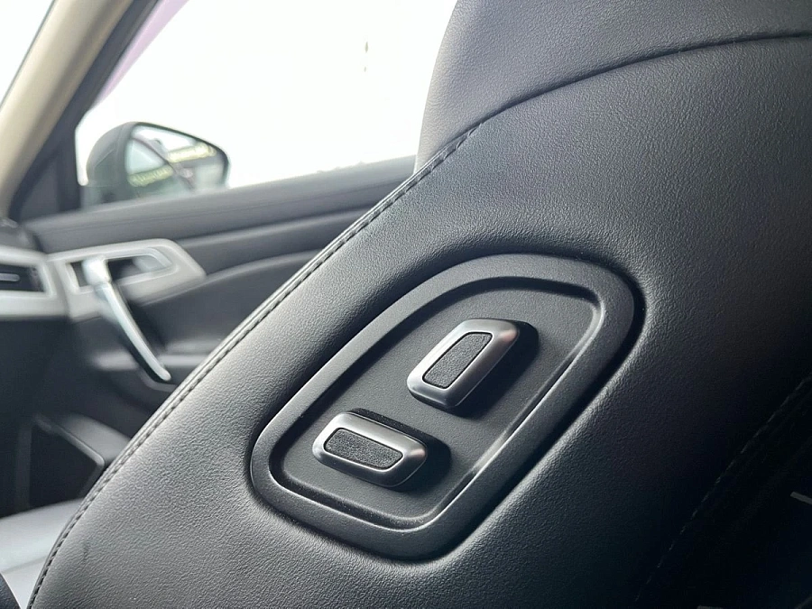 Geely Atlas, 2019г., передний привод, автомат