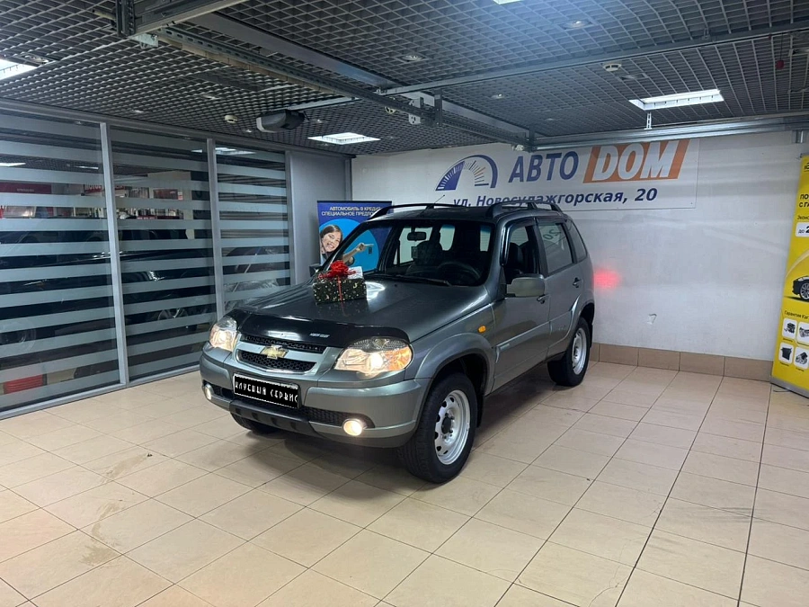 Chevrolet Niva, 2010г., полный привод, механика