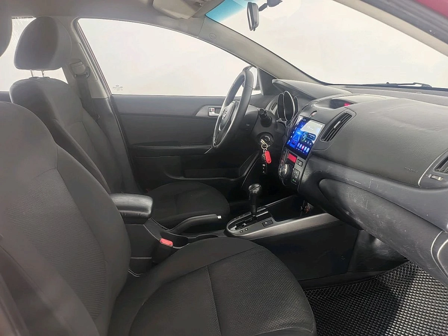 Kia Cerato, 2009г., передний привод, автомат