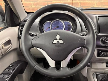 Mitsubishi L200, 2008г, полный привод, механика