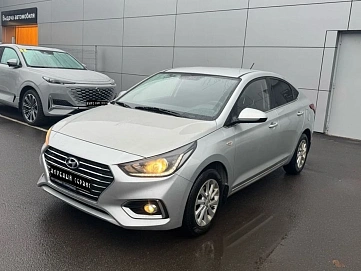 Hyundai Solaris, 2017г, передний привод, автомат
