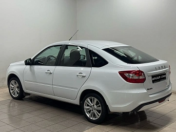 Lada (ВАЗ) Granta, 2023г, передний привод, механика